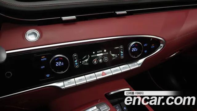 Genesis GV70 — Фото автомобиля 23
