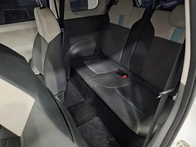 Changan Lumin — Фото автомобиля 3