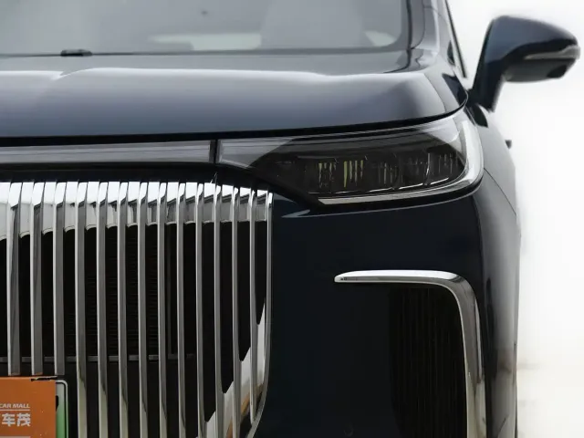 Voyah Auto Voyah Dreamer 2025 PHEV AWD Flagship Kunpeng Edition — Фото автомобиля 4