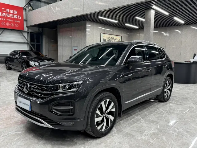 Фотография автомобиля — Volkswagen Tayron