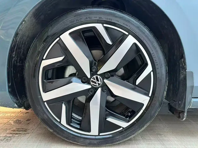 Volkswagen Lamando — Фото автомобиля 15