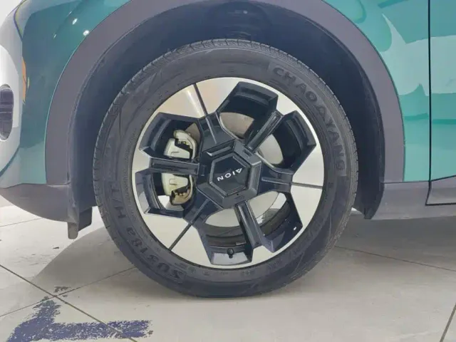 GAC Aion UT — Фото автомобиля 6
