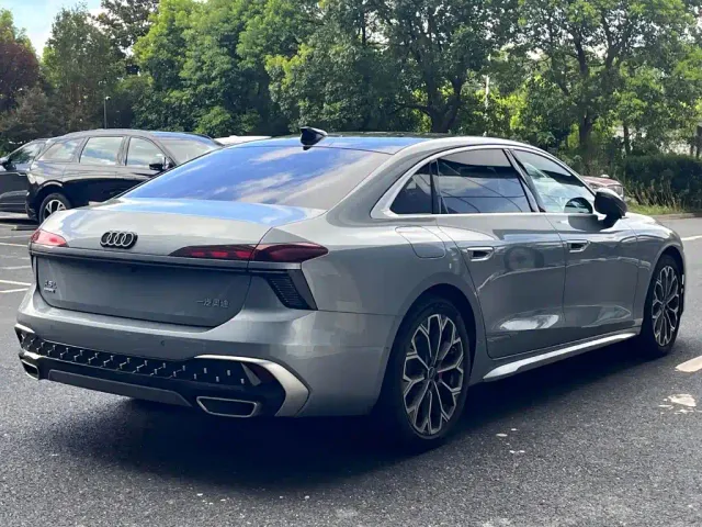 Audi A6L — Фото автомобиля 5