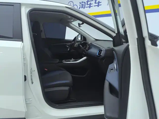 GAC Trumpchi GS3 — Фото автомобиля 8
