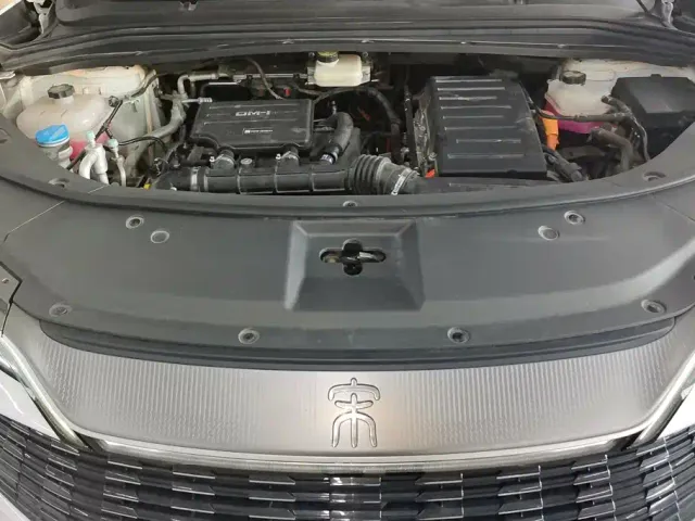 BYD Song L DM-i — Фото автомобиля 10