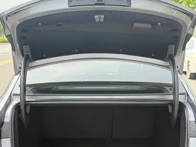 BYD Qin L — Фото автомобиля 17