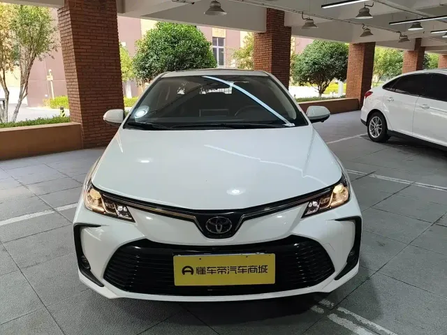 Toyota Corolla — Фото автомобиля 7