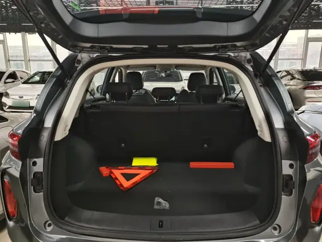 Skyworth Auto Skyworth HT-i — Фото автомобиля 18