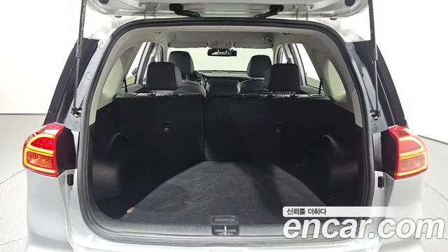 Kia Niro — Фото автомобиля 20
