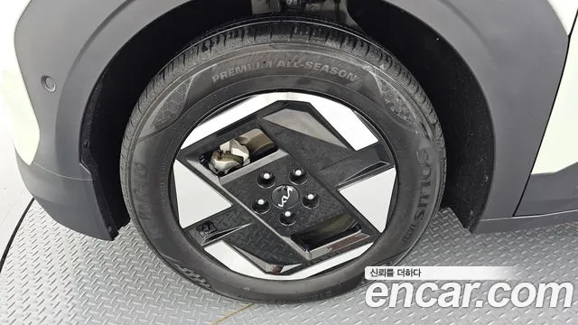 Kia EV3 — Фото автомобиля 5