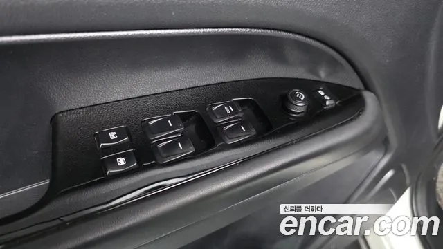 KG_Mobility_Ssangyong Rexton Новый Rexton Sport Khan Дизель 2.2 4WD — Фото автомобиля 28