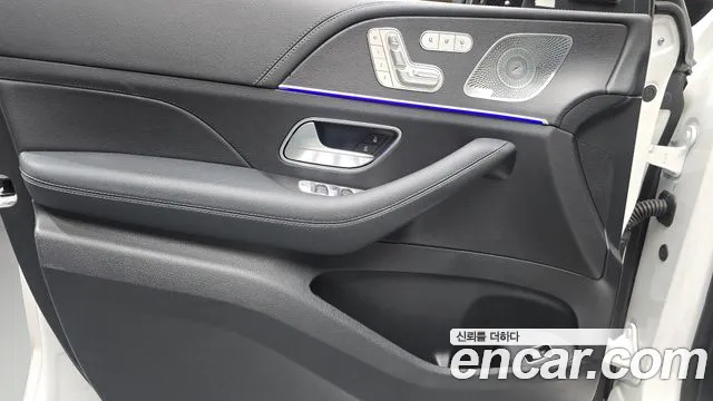 Mercedes-Benz GLE-Class — Фото автомобиля 19