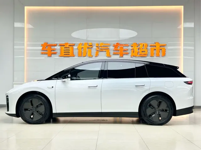 Li Auto i6 — Фото автомобиля 27