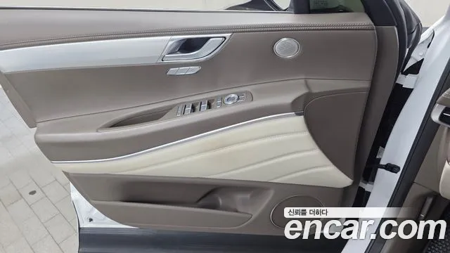 Genesis GV80 — Фото автомобиля 13