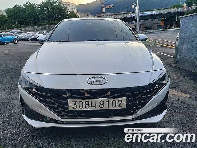 Hyundai Avante CN7 — Фото автомобиля 3