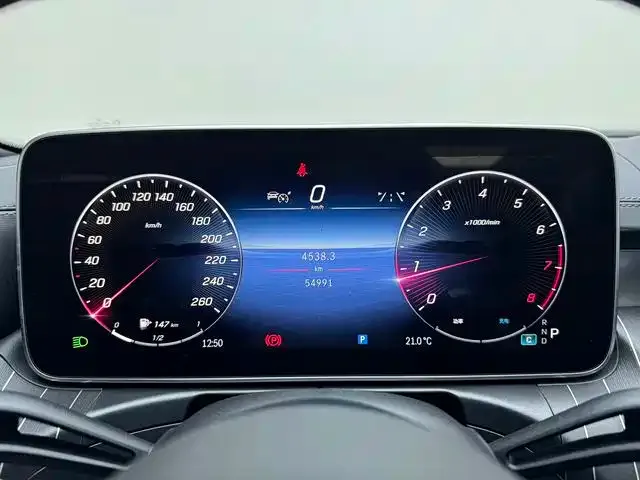 Mercedes-Benz C-Class — Фото автомобиля 12