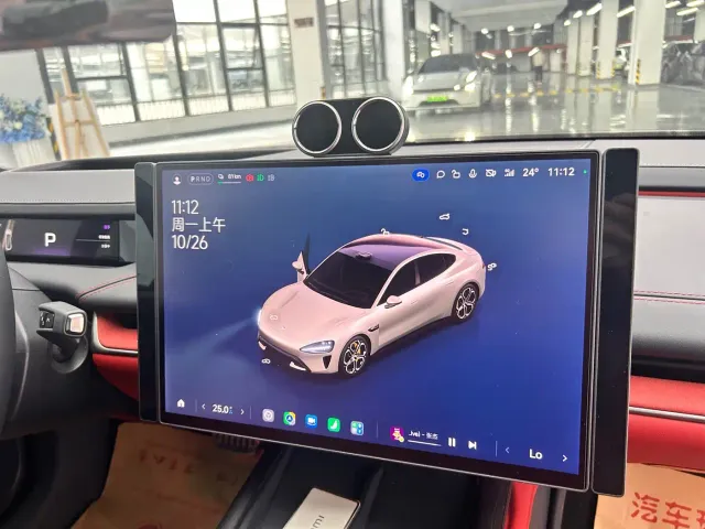 Xiaomi SU7 — Фото автомобиля 7