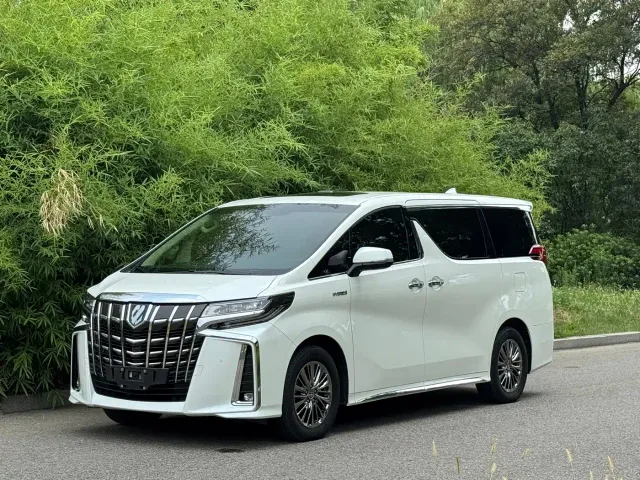 Фотография автомобиля — Toyota Alphard