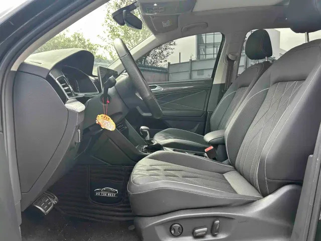 Volkswagen Tiguan L 2024 330TSI Automatic 2WD R-Line Premium Enjoyment Edition — Фото автомобиля 6