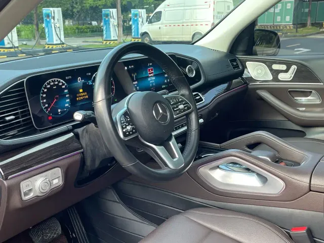 Mercedes-Benz GLE-Class — Фото автомобиля 18