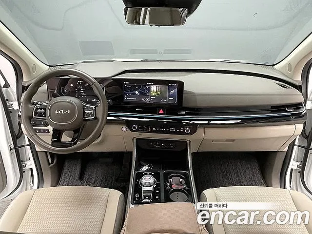 Kia Carnival Generation 4 — Фото автомобиля 7