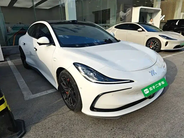 IM Motors L6 — Фото автомобиля 3