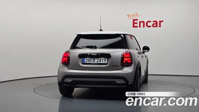 Mini Cooper Cooper Classic — Фото автомобиля 4