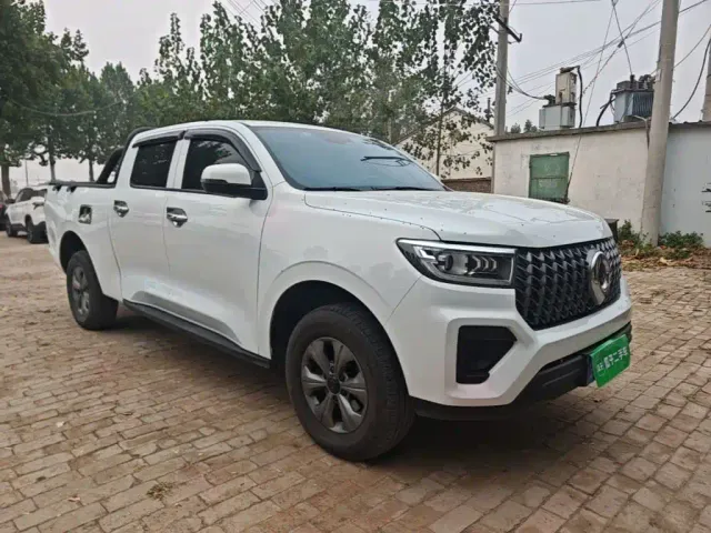 Great Wall Poer — Фото автомобиля 3