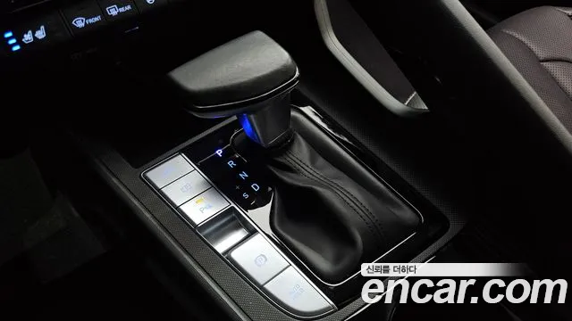 Hyundai Avante CN7 — Фото автомобиля 9