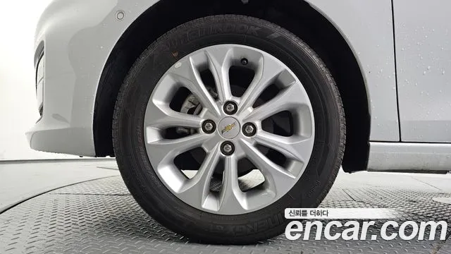 Chevrolet Spark — Фото автомобиля 5