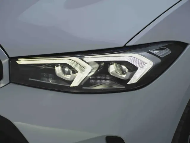 BMW 3 Series — Фото автомобиля 19