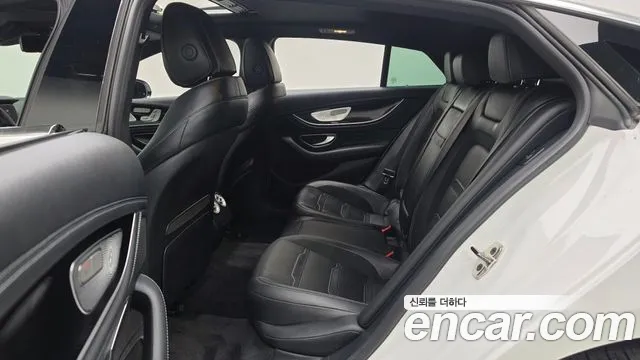 Mercedes-Benz AMG GT 4 двери 43 4MATIC+ — Фото автомобиля 19