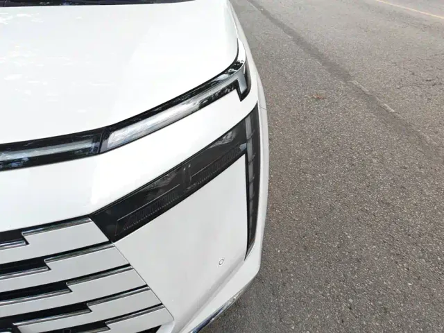 GAC Trumpchi E8 — Фото автомобиля 5