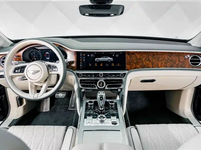 Bentley Flying Spur — Фото автомобиля 13