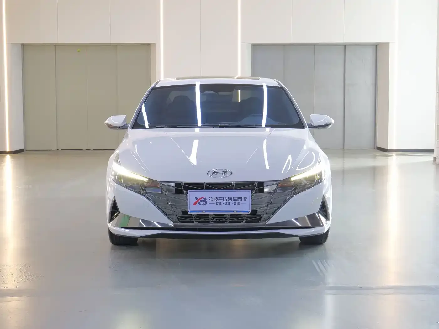 Hyundai Elantra 2022 240TGDi DCT LUX Premium Edition — Фото автомобиля 4