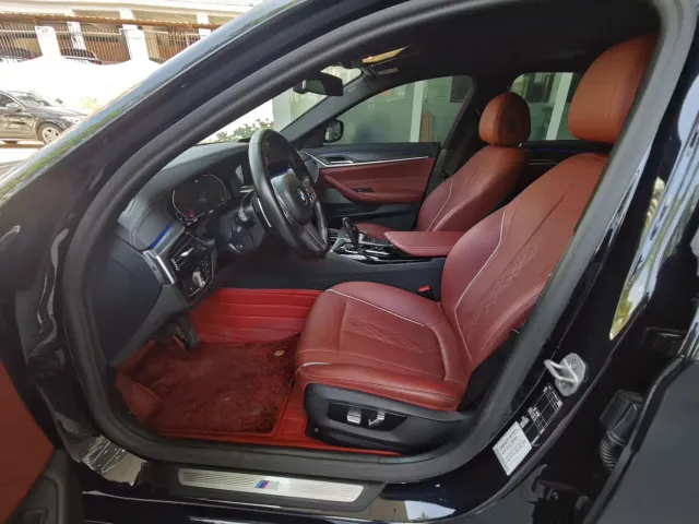 BMW 5 Series — Фото автомобиля 6