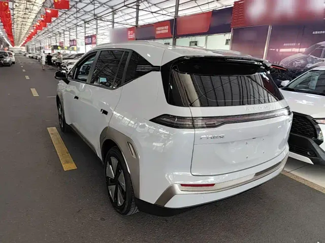 GAC Aion Y — Фото автомобиля 4