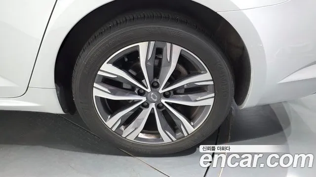 Renault Korea SM6 New — Фото автомобиля 6