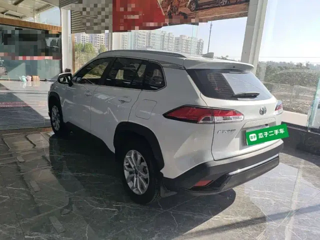 Toyota Frontlander — Фото автомобиля 4