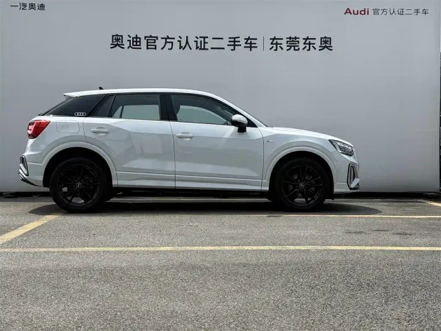 Audi Q2L — Фото автомобиля 3