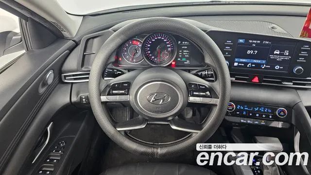 Hyundai AVANTE Avante (CN7) — Фото автомобиля 13