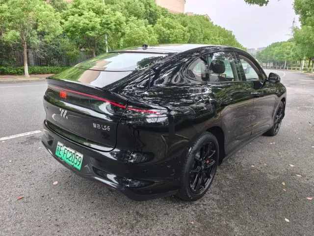 IM Motors IM LS6 2025 Extended Range Base — Фото автомобиля 10