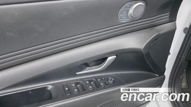 Hyundai AVANTE Avante (CN7) — Фото автомобиля 12