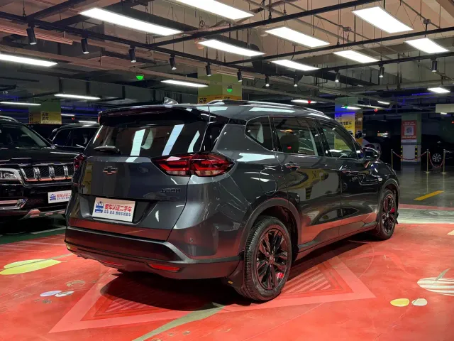 Chevrolet Orlando — Фото автомобиля 5