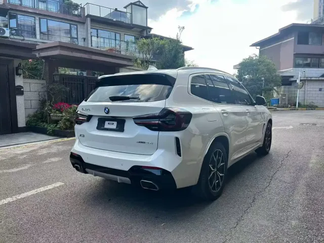 BMW BMW X3 2023 xDrive25i M Sport Package — Фото автомобиля 9