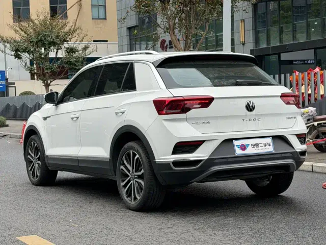 Volkswagen T-Roc — Фото автомобиля 5