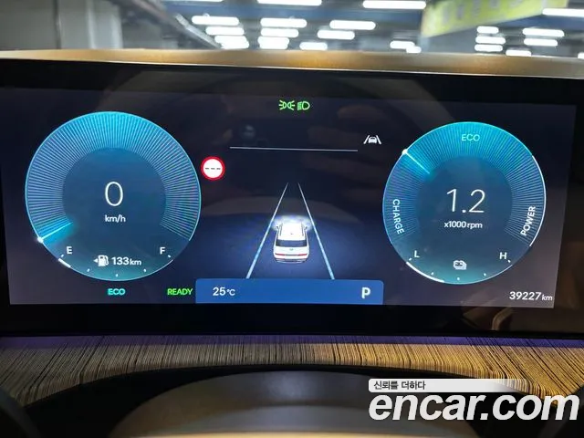 Hyundai Santa Fe MX5 — Фото автомобиля 8