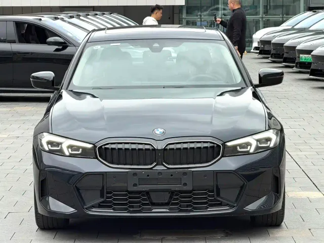 BMW 3 Series — Фото автомобиля 3