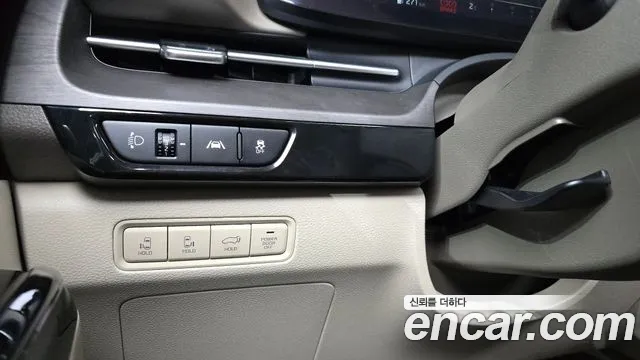 Kia Canival Carnival 4 поколение Дизель 9 мест Signature — Фото автомобиля 17