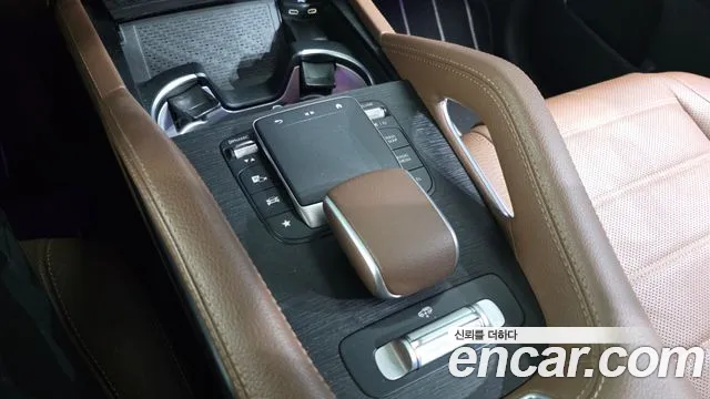 Mercedes-Benz GLE-Class — Фото автомобиля 27